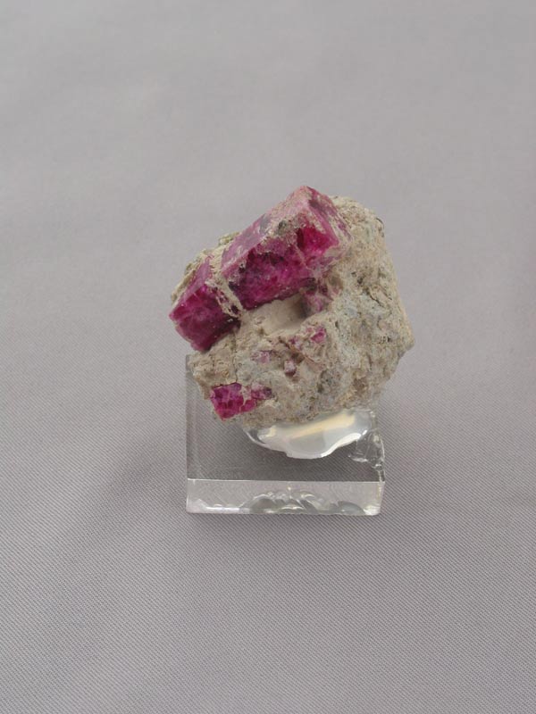 Red Beryl 